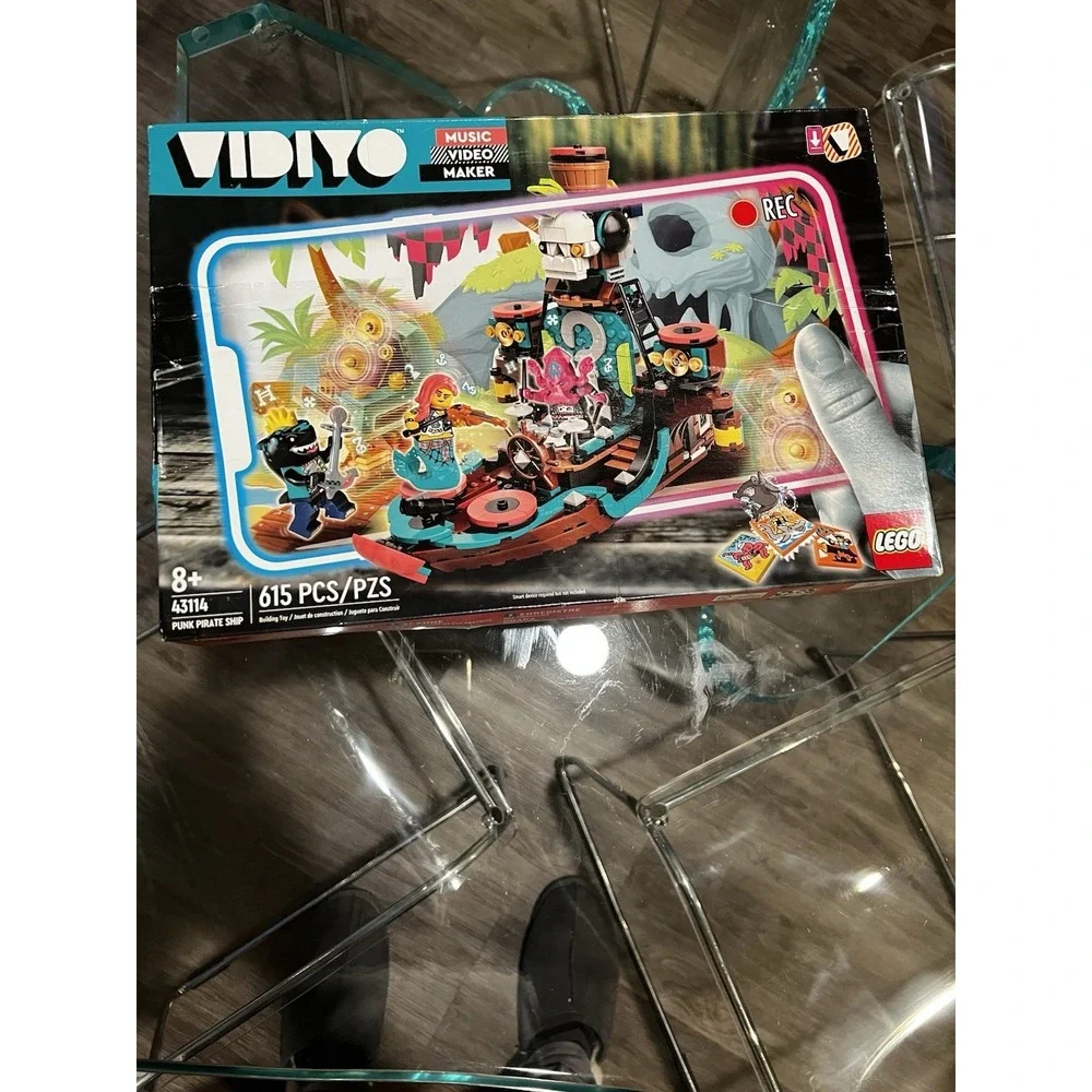 LEGO VIDIYO Punk Pirate Ship 43114 Music Video Maker 615 pcs Ages 8+ Tape On Box